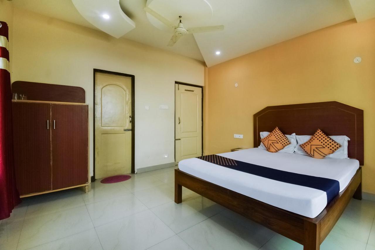 Spot On 74793 Hotel Sai Sudha 普里 外观 照片